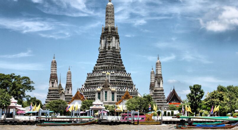 Guía económica para explorar los templos de Tailandia
