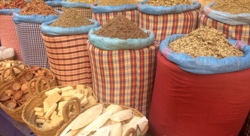 La magia de los mercados callejeros en Marruecos
