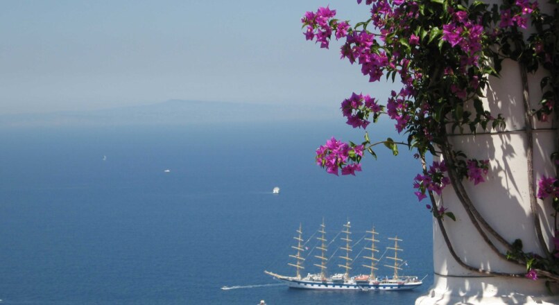 Ama el mar en un viaje asequible a la Isla de Capri