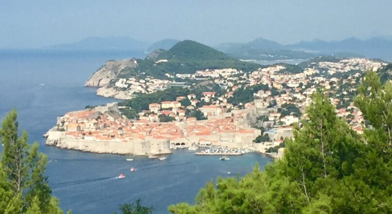 Recorre la sorprendente costa de Croacia por poco dinero.