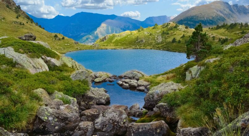 Senderismo económico en los Pirineos de Andorra